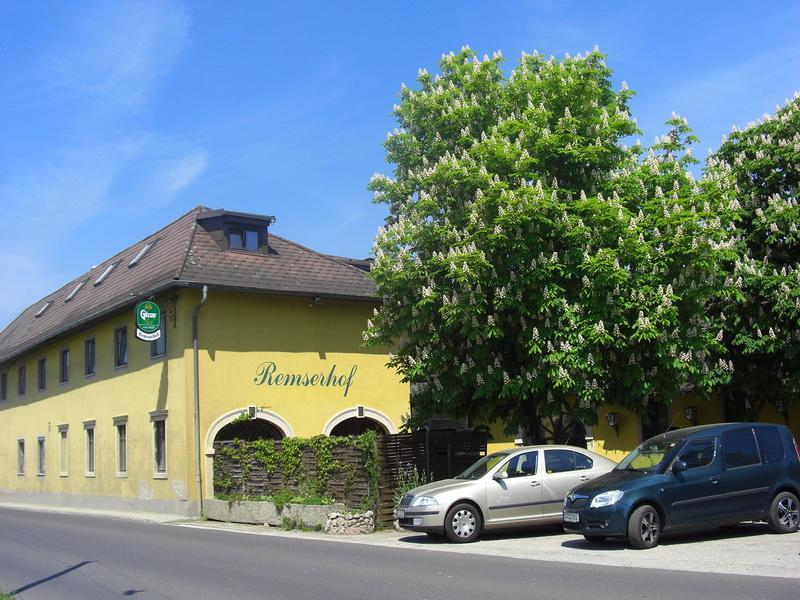 Remserhof Sankt Valentin Exterior photo